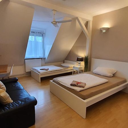 coLodging Mannheim - private rooms&kitchen Buitenkant foto