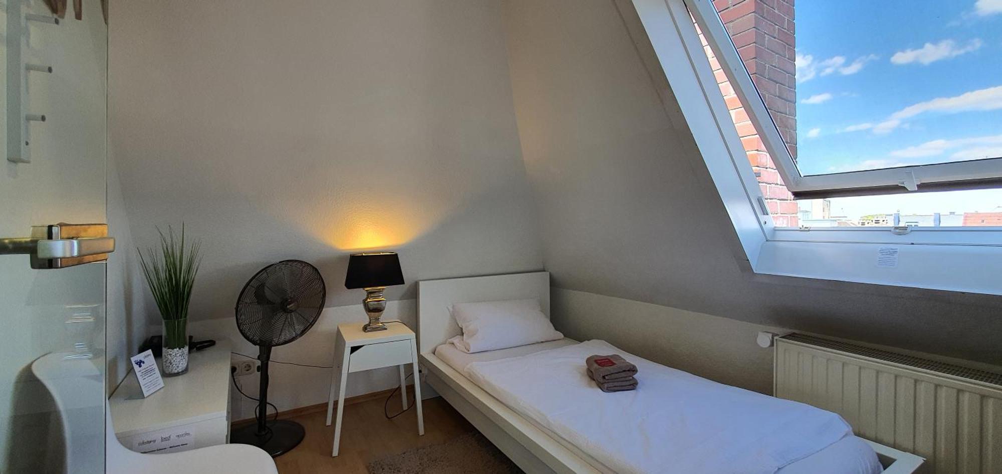 coLodging Mannheim - private rooms&kitchen Buitenkant foto